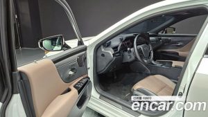 Lexus ES Executive 2025 года из Южной Кореи