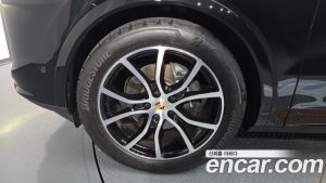 Porsche Cayenne 3.0 Coupe 2024 года из Южной Кореи