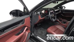 Porsche Cayenne 3.0 Coupe 2024 года из Южной Кореи