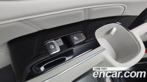 Kia Sorento HEV 1.6 2WD 2024 года из Южной Кореи