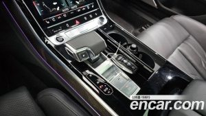 Audi A8 50 TDI 4WD Premium LWB 2023 года из Южной Кореи