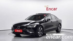 Volvo S60 B5 ULTIMATE Bright 2023 года из Южной Кореи