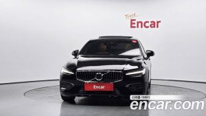 Volvo S60 B5 ULTIMATE Bright 2023 года из Южной Кореи