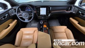 Volvo S60 B5 ULTIMATE Bright 2023 года из Южной Кореи