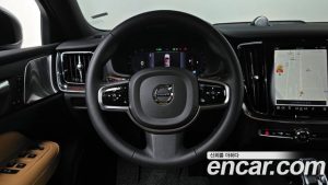 Volvo S60 B5 ULTIMATE Bright 2023 года из Южной Кореи
