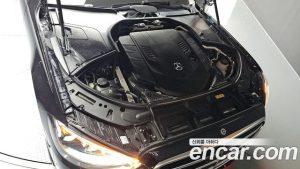 Mercedes-Benz S-Class S580L 4MATIC 2023 года из Южной Кореи