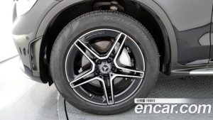 Mercedes-Benz GLC-Class GLC300 4MATIC Coupe 2023 года из Южной Кореи