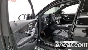Mercedes-Benz GLC-Class GLC300 4MATIC Coupe 2023 года из Южной Кореи