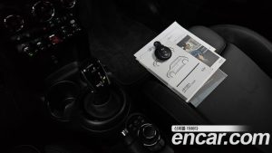 Mini Cooper CLASSIC Plus 2024 года из Южной Кореи