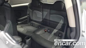 Mini Cooper CLASSIC Plus 2024 года из Южной Кореи