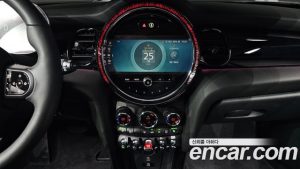 Mini Cooper CLASSIC Plus 2024 года из Южной Кореи