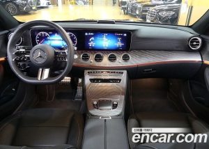 Mercedes-Benz E-Class E350 4MATIC AMG Line 2023 года из Южной Кореи