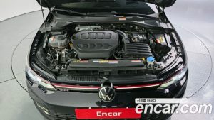 Volkswagen Golf 2.0 GTI 2024 года из Южной Кореи