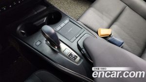 Lexus UX 2WD 2022 года из Южной Кореи