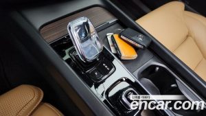 Volvo XC60 B5 Inscription 2022 года из Южной Кореи