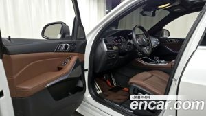 BMW X5 xDrive 40i M Sport 2023 года из Южной Кореи