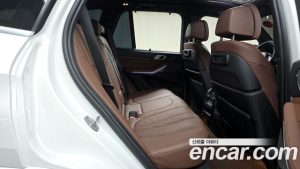 BMW X5 xDrive 40i M Sport 2023 года из Южной Кореи