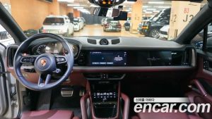 Porsche Cayenne 3.0 2024 года из Южной Кореи