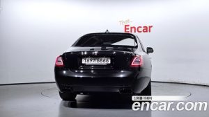 Rolls-Royce Ghost 6.7 V12 Black Badge 2023 года из Южной Кореи