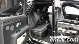 Rolls-Royce Ghost 6.7 V12 Black Badge 2023 года из Южной Кореи