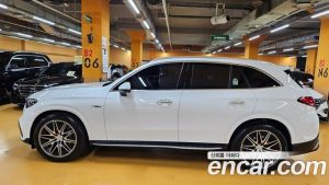 Mercedes-Benz GLC-Class AMG GLC43 4MATIC 2025 года из Южной Кореи