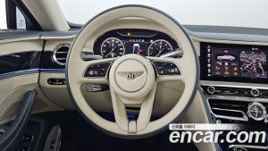 Bentley Flying Spur 4.0 Azure 2024 года из Южной Кореи
