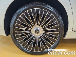 Mercedes-Benz S-Class Maybach S680 4MATIC 2023 года из Южной Кореи