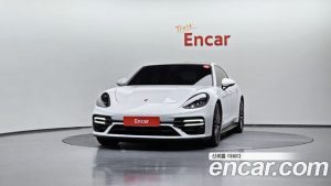 Porsche Panamera 4.0 GTS 2022 года из Южной Кореи