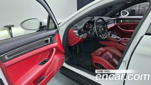 Porsche Panamera 4.0 GTS 2022 года из Южной Кореи
