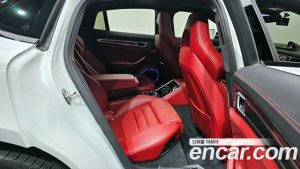 Porsche Panamera 4.0 GTS 2022 года из Южной Кореи
