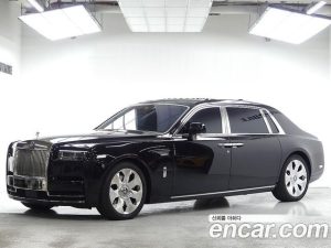 Rolls-Royce Phantom 6.7 EWB V12 2023 года из Южной Кореи