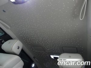Rolls-Royce Phantom 6.7 EWB V12 2023 года из Южной Кореи