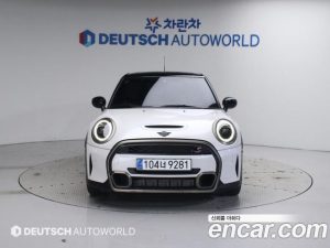 Mini Cooper 5Door RESOLUTE Edition 2023 года из Южной Кореи