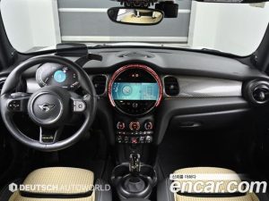 Mini Cooper 5Door RESOLUTE Edition 2023 года из Южной Кореи
