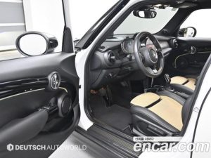 Mini Cooper 5Door RESOLUTE Edition 2023 года из Южной Кореи