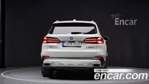 BMW X5 xDrive 50e xLine 2024 года из Южной Кореи