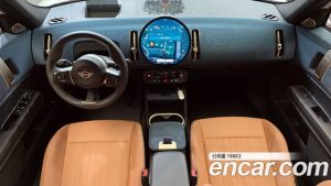 Mini Countryman ALL4 SE Favoured 2025 года из Южной Кореи