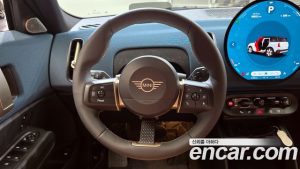 Mini Countryman ALL4 SE Favoured 2025 года из Южной Кореи