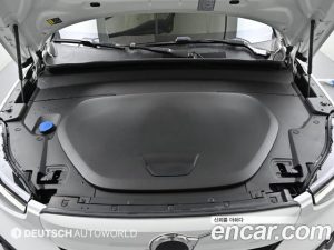Volvo XC40 Twin ULTIMATE 2024 года из Южной Кореи