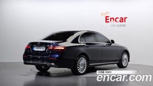 Mercedes-Benz E-Class E220d 4MATIC Exclusive 2023 года из Южной Кореи