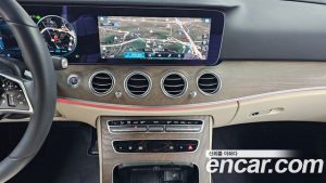 Mercedes-Benz E-Class E220d 4MATIC Exclusive 2023 года из Южной Кореи