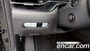 Genesis G90 Бензин 3.5 Turbo 2WD 2024 года из Южной Кореи