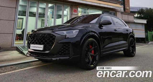 Audi RSQ8 4.0 TFSI 4WD Performance 2025 года из Кореи