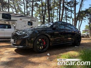 Audi RSQ8 4.0 TFSI 4WD Performance 2025 года из Южной Кореи
