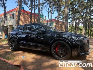 Audi RSQ8 4.0 TFSI 4WD Performance 2025 года из Южной Кореи