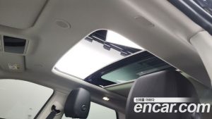 Land Rover Range Rover Evoque P250 Dynamic SE 2024 года из Южной Кореи