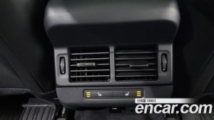 Land Rover Range Rover Evoque P250 Dynamic SE 2024 года из Южной Кореи