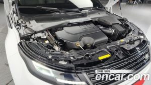 Land Rover Range Rover Evoque P250 S 2024 года из Южной Кореи