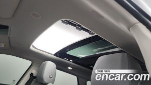 Land Rover Range Rover Evoque P250 S 2024 года из Южной Кореи