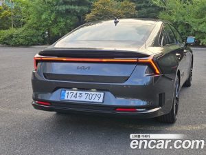 Kia K8 Signature Black 2025 года из Южной Кореи